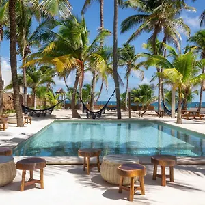 *** Hotel Selina Poc Na Mexico